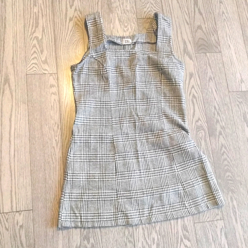 Beautiful dress by twin go🌸🍀🌼